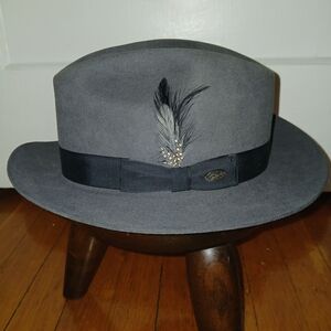 $225 Bailey of Hollywood  MADISON Fedora 100% Fur Felt 7 3/8  Grey